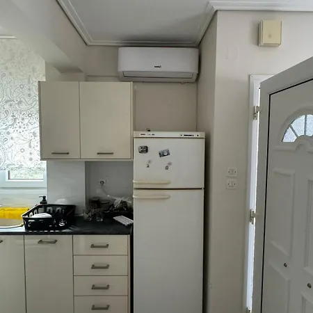 Дом отдыха Seaside House Айокампос